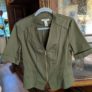 White house black market size ,12  navy green nwot! #16. FITS LIKE A 10